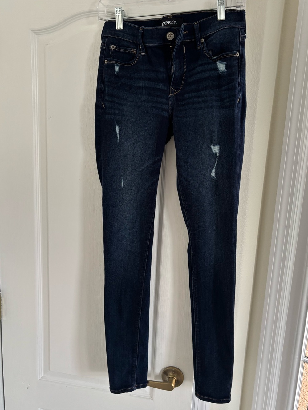 Express Women’s Dark Indigo Skinny Jeans. Size 2R